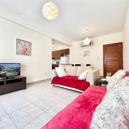 Sun Julz Apartments On The Beach Πάφος Εξωτερικό φωτογραφία