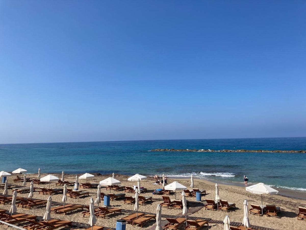 Sun Julz Apartments On The Beach Πάφος Εξωτερικό φωτογραφία