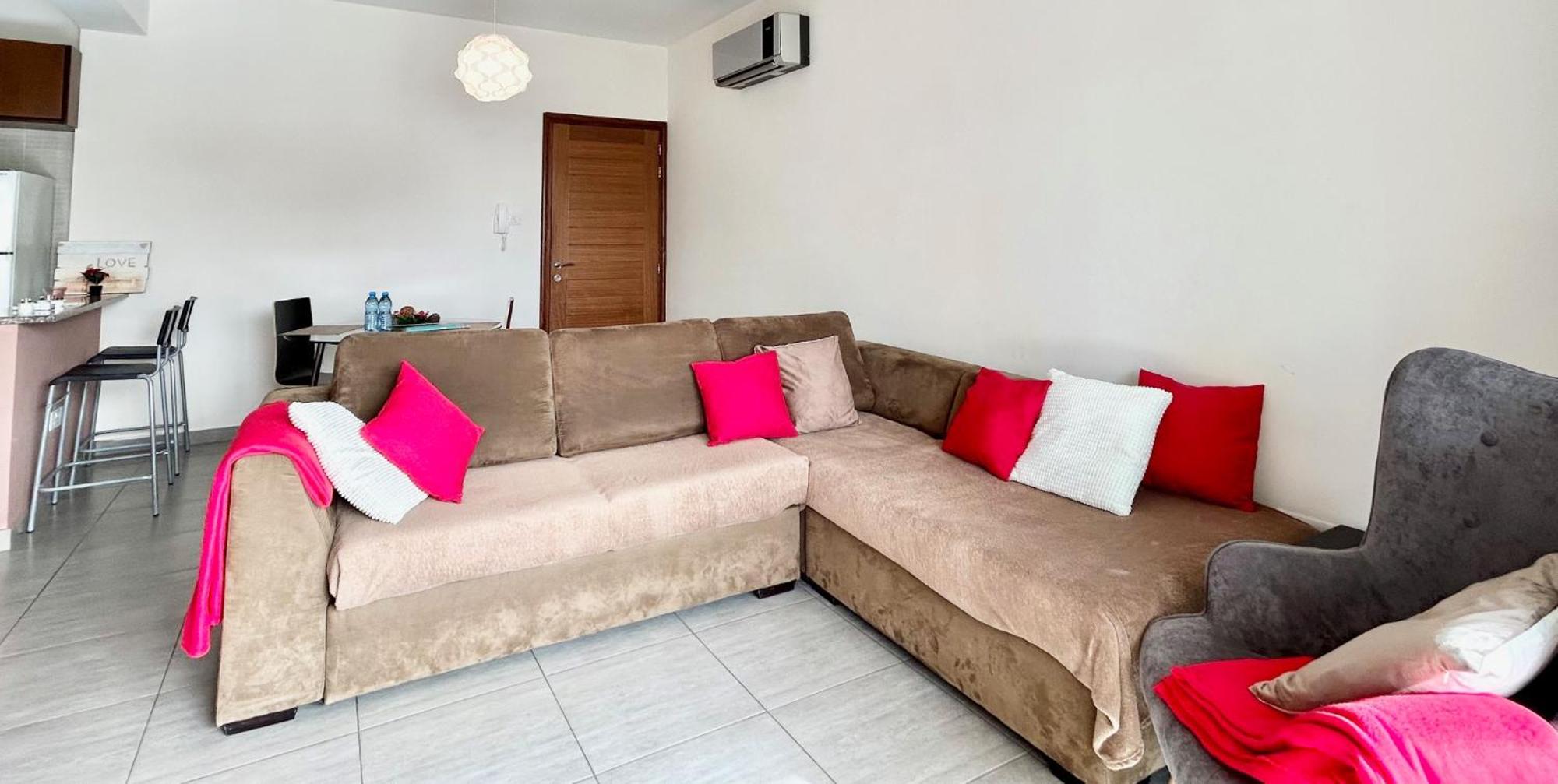 Sun Julz Apartments On The Beach Πάφος Εξωτερικό φωτογραφία