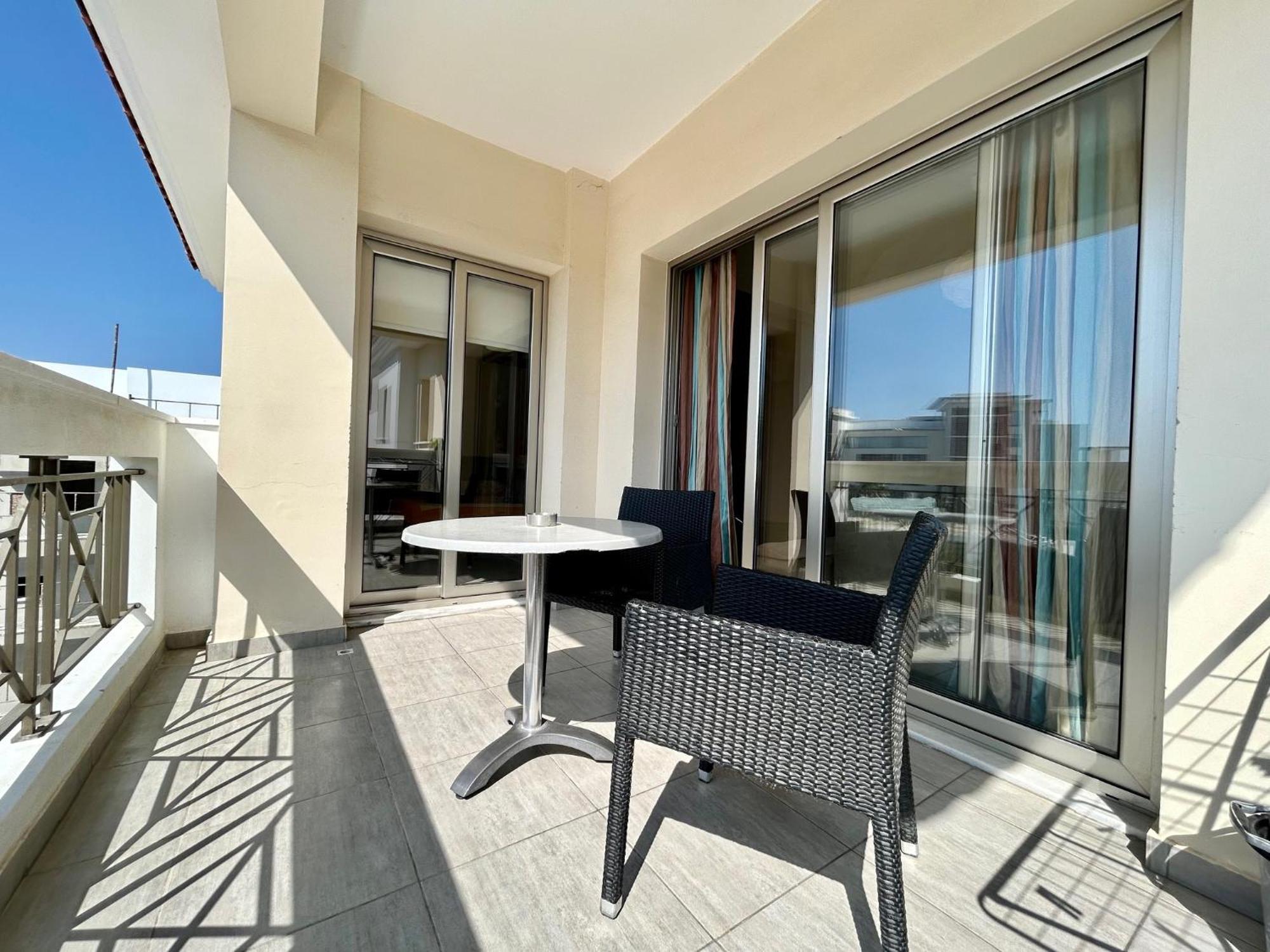 Sun Julz Apartments On The Beach Πάφος Εξωτερικό φωτογραφία