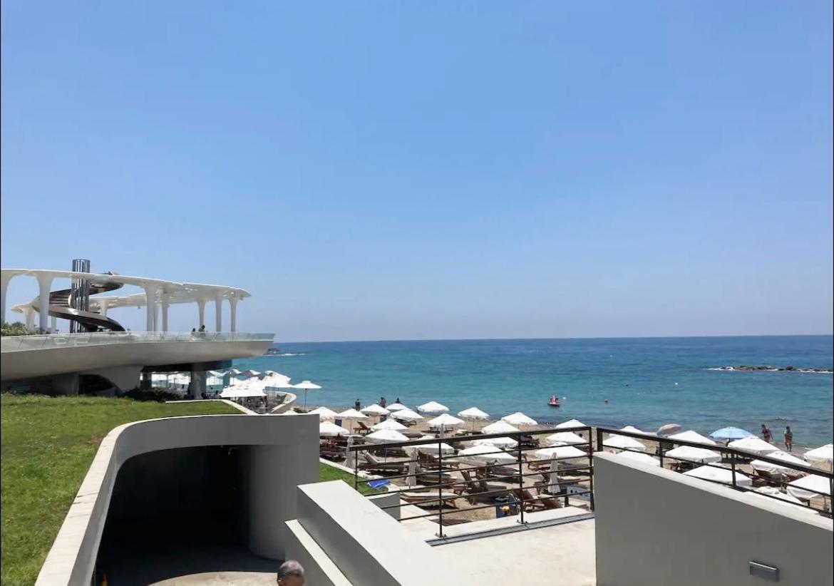Sun Julz Apartments On The Beach Πάφος Εξωτερικό φωτογραφία