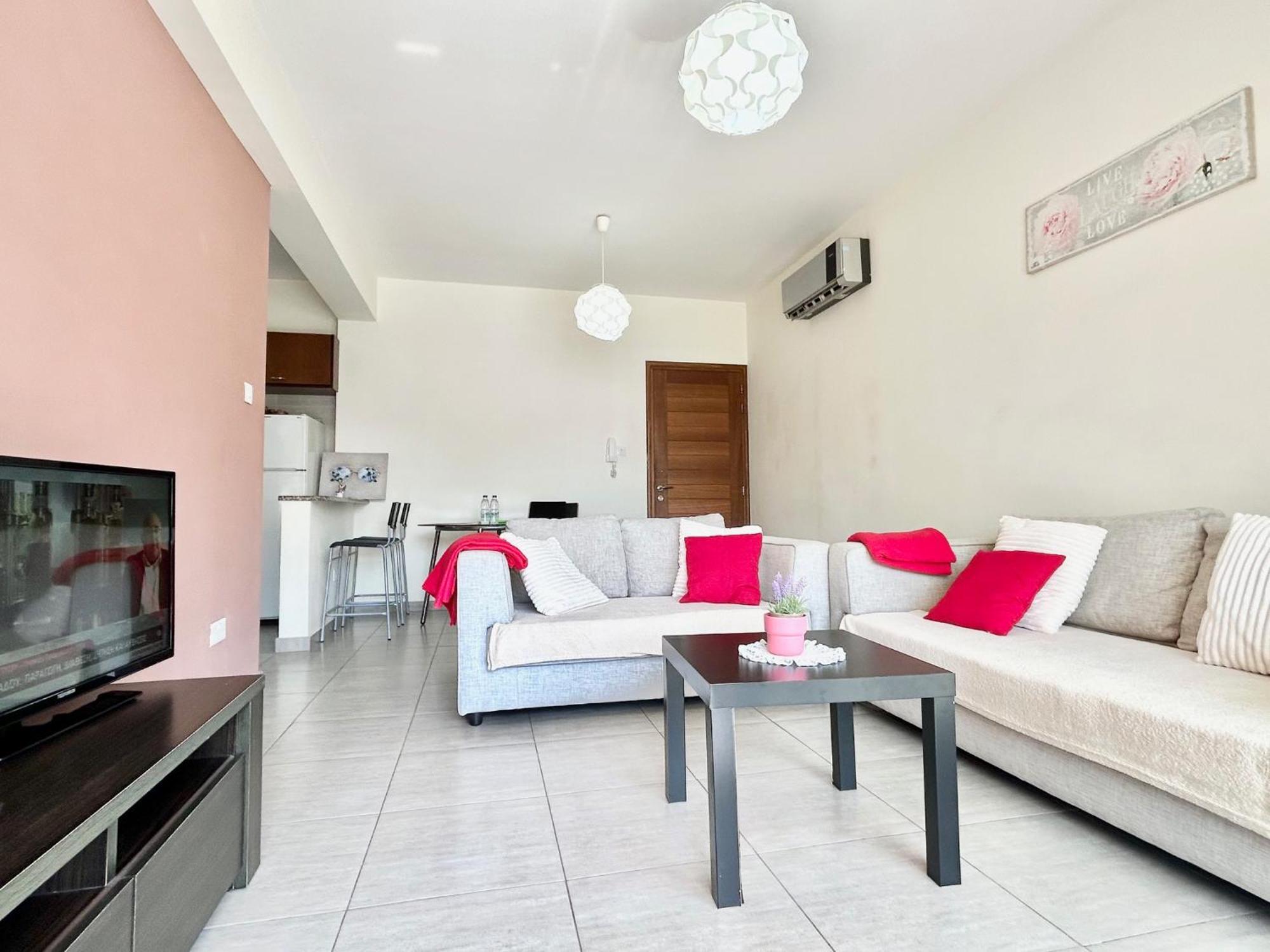 Sun Julz Apartments On The Beach Πάφος Εξωτερικό φωτογραφία