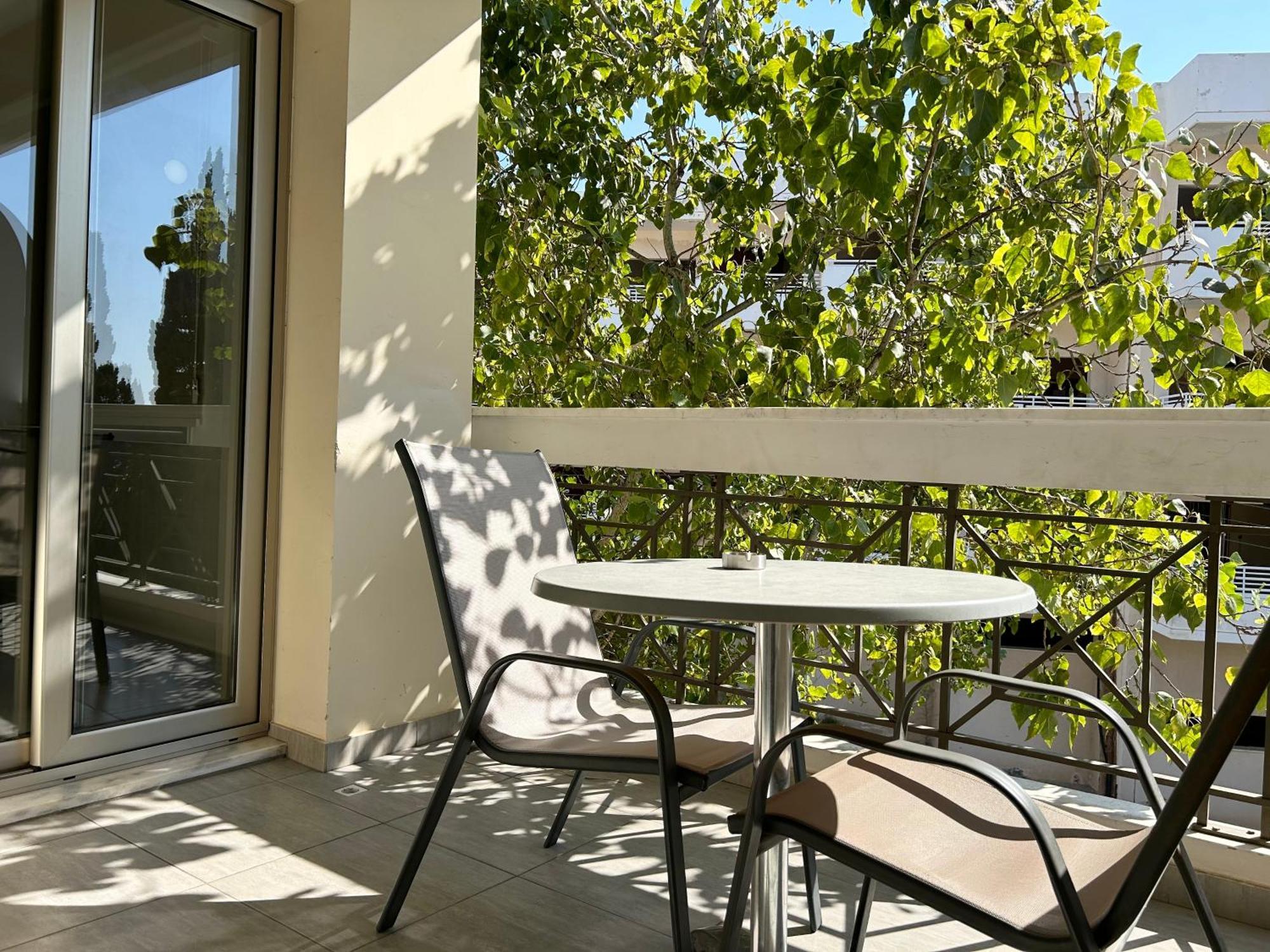 Sun Julz Apartments On The Beach Πάφος Εξωτερικό φωτογραφία